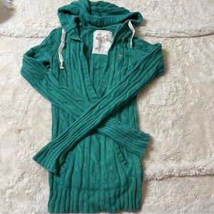 Y2K Hollister Women’s Cable Knit V-Neck Green Hooded Sweater Slim Fit Medium